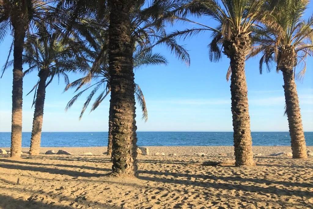 شقة Dona Carlota Gardens, Sea Views, Pool, Restaurant توريمولينوس المظهر الخارجي الصورة