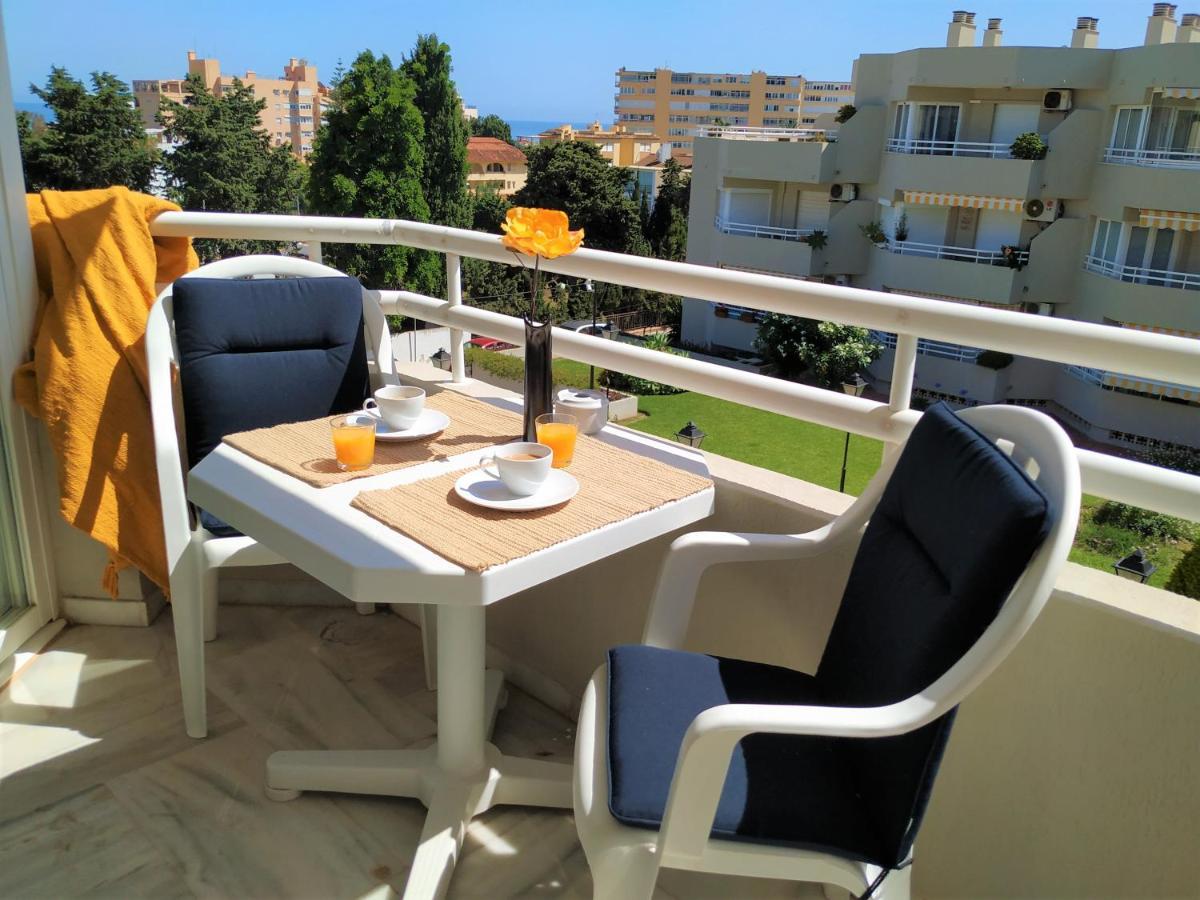 شقة Dona Carlota Gardens, Sea Views, Pool, Restaurant توريمولينوس المظهر الخارجي الصورة